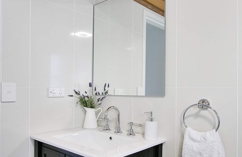 Kurrajong House | Blueberry Hills On Comleroy