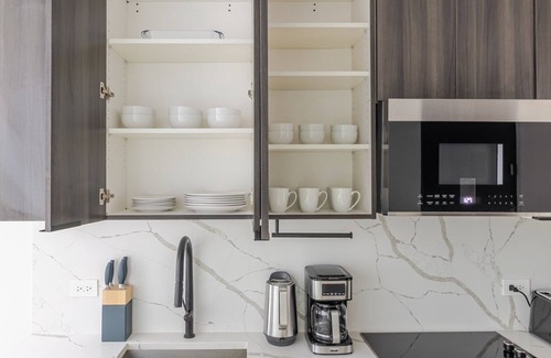 Greenpoint Apartment | Blueground | Greenpoint, terrace, nr McCarren Park