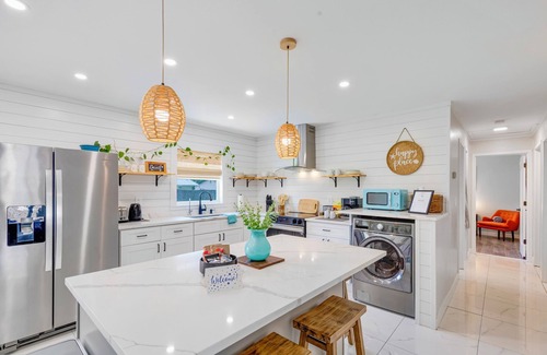 Clearwater House | BlueJay's Nest Unit B: Game Room, Walk to Water & Stadium