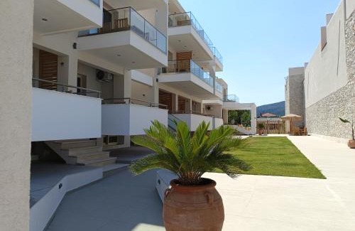 Stavros Hotel | Blueleaf