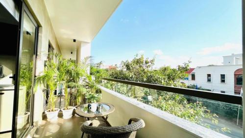 DLF Phase 3 Hotel | BluO Studio2 DLF Cybercity - Balcony, Gym TT, Lift