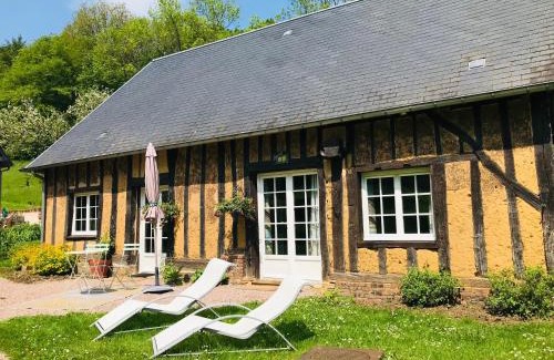 Les Champeaux Apartment | BnB Golden Delicious for 2 in Normandy