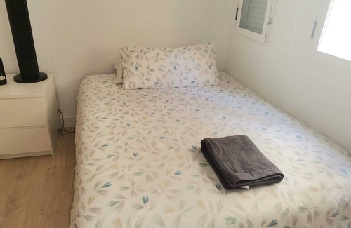 Pacifico Apartment | BnB Retiro - Habitación Privada en un Apartamento Compartido