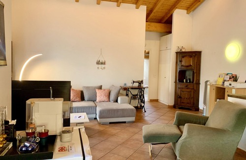 Comano Apartment | BnB Walterina Comano Lugano Ticino. Close to the city but in a quiet town