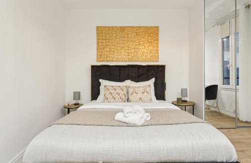 Paris City Center Apartment | BnBNova - Louvre & Tuileries Gardens