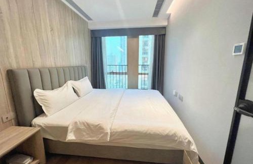 Luohu Hotel | Bo Yu Shennan No. 68 Apartment (Shenzhen Luohu Dongmen Branch)