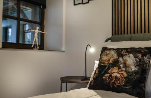 Mettingen Apartment | Boardinghaus Grünefeld W1 - Schöne Serviced Apartments - Küche - Smart TV - P - Rainshower