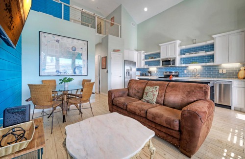 Flour Bluff House | Boat Dock & Pool | Private Fishing Village | Roseate Spoonbill by AvantStay