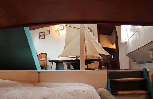 Nijmegen-Centrum Bed & Breakfast | Boat Opoe Sientje