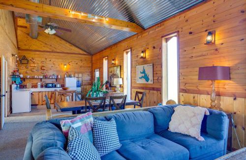 Quinlan House | Boat Ramp and Fire Pit Lake Tawakoni Group Retreat!