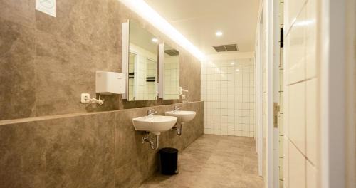 Tangerang Hotel | Bobopod Airport CBC, Tangerang