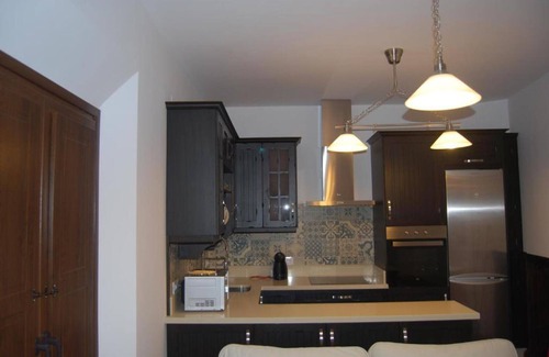 Constantina Apartment | Bodeguetas 1 bedroom with patio pets welcome