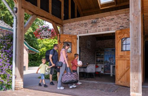 Municipality of Ede Villa | Boerderij Hoeve met privé zwembad | 18 personen