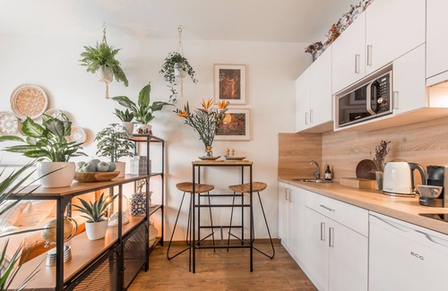 Kosice Old Town Apartment | 🌣 Bohemian Oasis in Old Town of Košice ༄