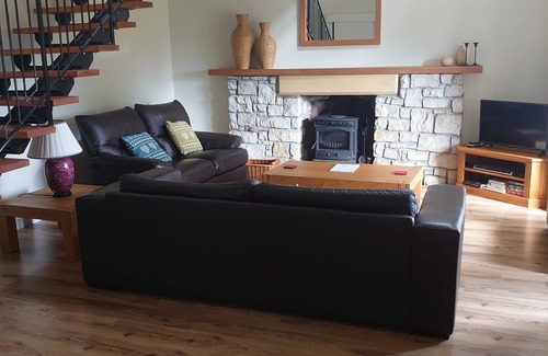 Alva Cottage | Boll Cottage