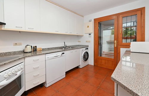 Molinell House | Bonita stay B Beach: On the sandy beach, mega views, fiber, A/C, BBQ, pool