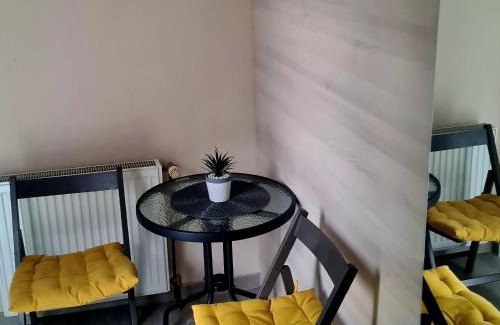 Slavonski Brod Apartment | BoNiToS, SOBE-ROOMS