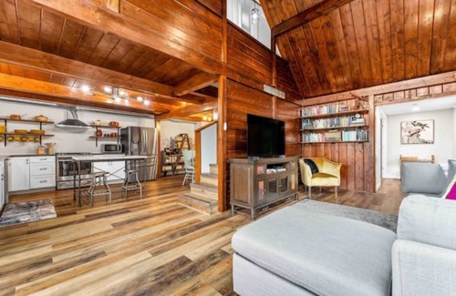 Cheat Lake Ski Chalet | Book-Me-By-The-Lake