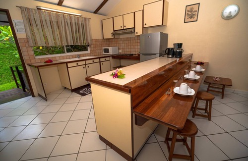 Bora Bora Hotel | Bora Bora Holiday's Lodge and Villa