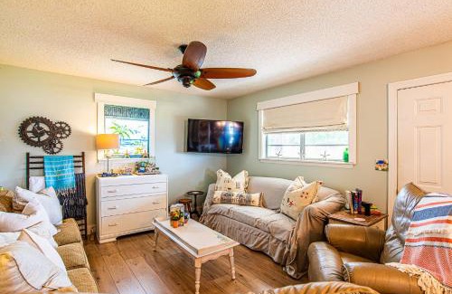 Laguna Beach House | Borde Del Mar | Laguna Beach |Steps to the SAND!