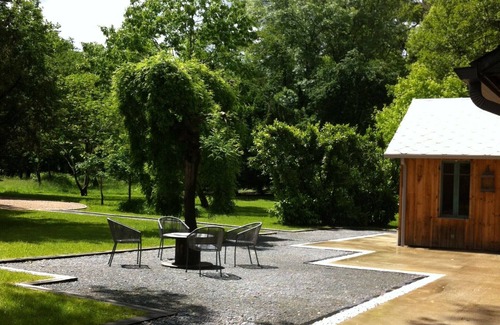 La Brede House | BORDELAIS - HOUSE PARK 1/2 HA - 2 BEDROOMS - 4 BEDS. HEATING AND CLIM.