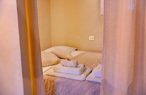 Santa Croce Apartment | Borgo Allegri Apartment