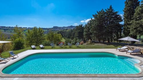 Camerino Villa | BORGO COLLE RIDENTE 13, Emma Villas
