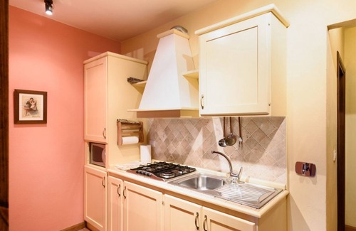 Raggiolo Apartment | Borgo dei Corsi - LAMPO 1 Apartment