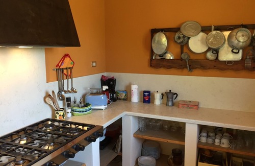 Gardola Apartment | BORGO PARADISO - STELLA Charming 2-bedroom Apt in 15 acre parkland Pet friendly