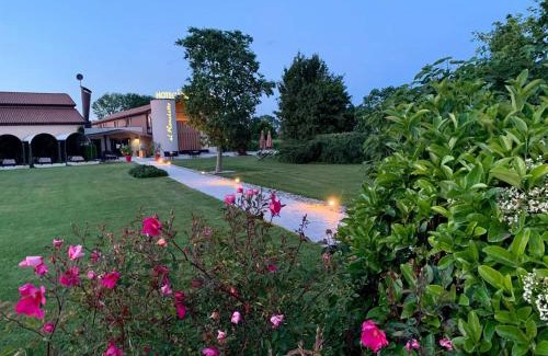 Salgareda Hotel | Borgo Ronchetto