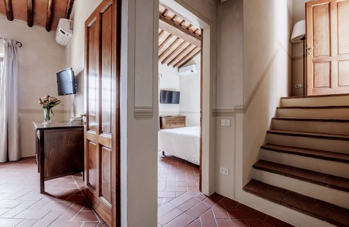 Radda in Chianti Hotel | Borgo Vescine