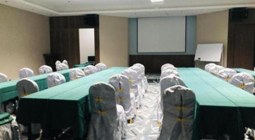 Xiufeng Hotel | Borrman Hotel Guilin Railway Station Two Rivers and Four Lakes