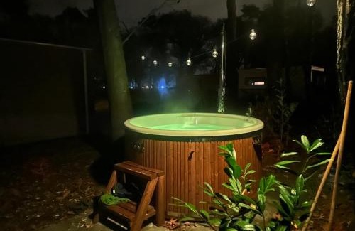 Municipality of Hellendoorn Villa | Boslodge Het Groene Hert met Hottub