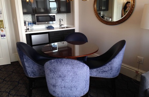 Downtown Boston Villa | Boston Marriott Custom House ~ Downtown Suite with views of the city and harbor