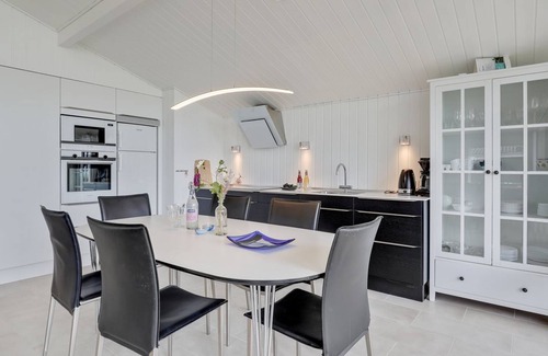 Bedegaard House | "Botolphus" - 20m from the sea by Interhome