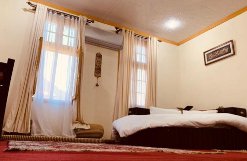 Gilgit-Baltistan Bed & Breakfast | Bottleneck Lodges