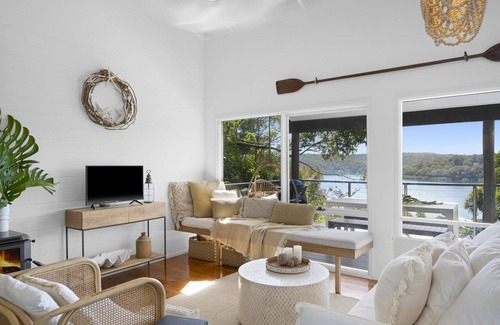Wagstaffe House | Bouddi Bungalow - luxury water views
