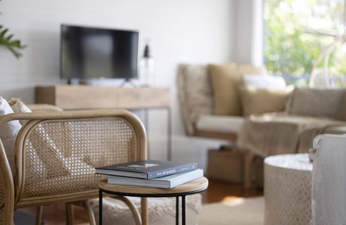 Wagstaffe House | Bouddi Bungalow - luxury water views