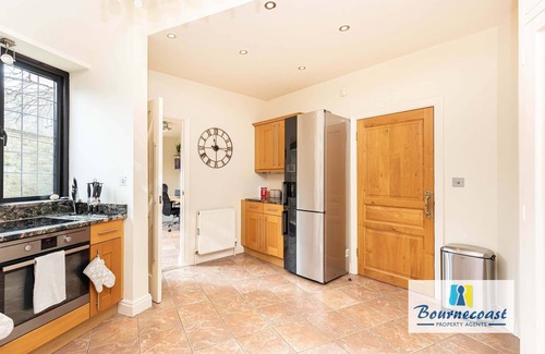 Canford Cliffs House | Bournecoast: Beautiful Six Bedroom House with Amazing Sea views - HB9555