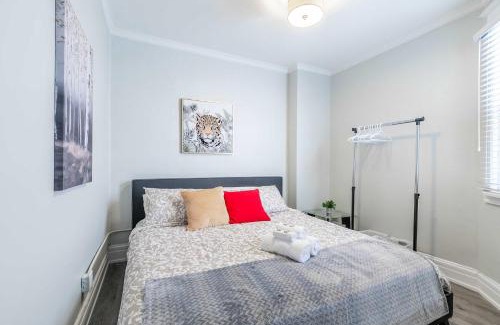 Central Hamilton Apartment | Boutique 2BR Apartment on James St North Sleeps 6