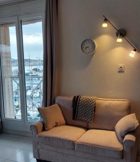 Frejus Port Apartment | Boutique Apartment Hirondelle Port Frejus