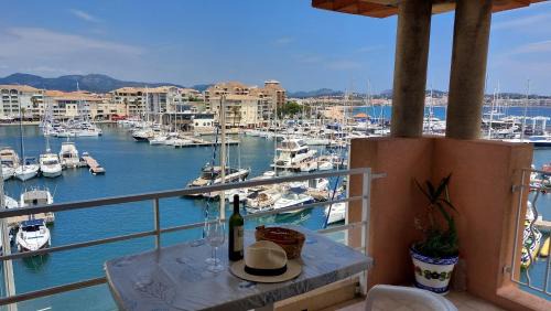 Frejus Port Apartment | Boutique Apartment Hirondelle Port Frejus