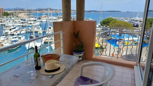 Frejus Port Apartment | Boutique Apartment Hirondelle Port Frejus