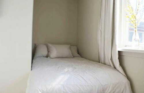 Vang House | Boutique Home With Sea View In Vang