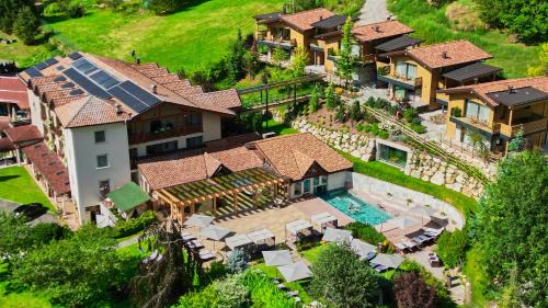 Mezzana Hotel | Boutique Hotel e Chalets Salvadori