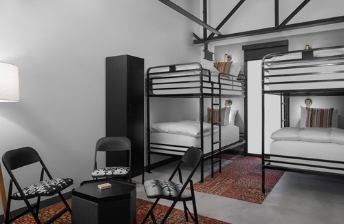 People's Freeway Hotel | Bposhtels SLC