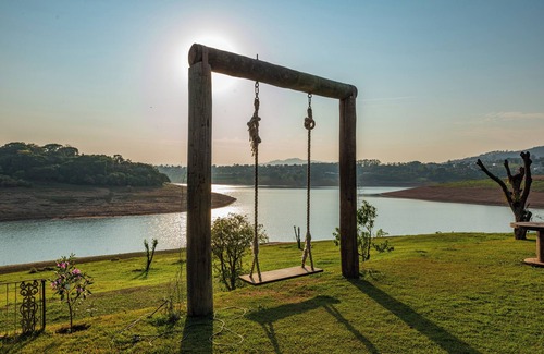 Sete Pontes House | Chacara pe na areia 500 mts de prainha particular 12 suítes, campo futebol 50h