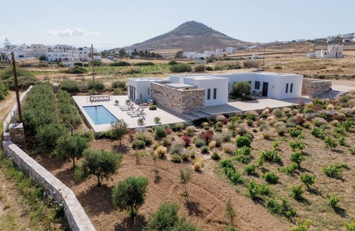 Piso Livadi Villa | Bracket House Paros Villa with Private Pool Sleeps 8