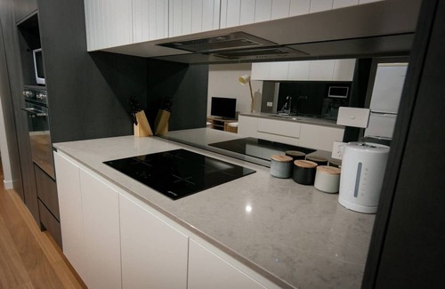 Braddon Apartment | Braddon Brand New 1BR Apt, WiFi, Secure Parking.