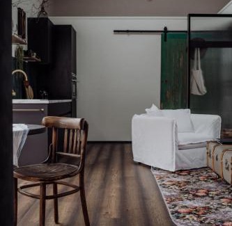 Hobart Central Business District Apartment | Braithwaite Hobart - Chic Retreat with Outdoor Bath